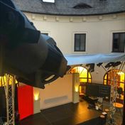 PÁNSKÝ KLUB NA NÁDVOŘÍ CHODOVSKÉ TVRZE