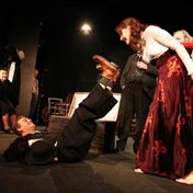 DNJ Komedianti foto z predstaveni Ivan Kahun