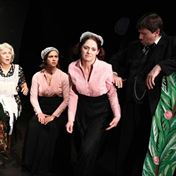 DNJ Komedianti Miluse Splechtova Kristyna Hrusinska Klara Issova a Jan Hrusinsky foto Ivan Kahun