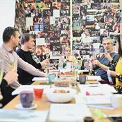 Parta Cizinců si sedla!