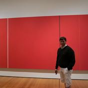 Rudá není naše barva.