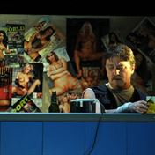 PRASKNI DO BOT Martin Sitta Divadlo Na Jezerce