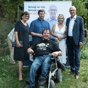 Prof. Jiří Drahoš odstartoval volební kampaň v Divadle Na Jezerce a zvítězil. Máme radost a gratulujeme! 