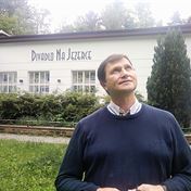 Pan principál, Divadlo Na Jezerce