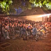 DIVÁCI DNJ NA ZÁMKU V DOBŘICHOVICÍCH