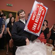 Jan Hrusinsky a rozbaleny darek