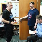 Linda, Martin, Eda a Cyril jsou připraveni na terapii.