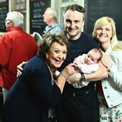 Jiřinka Bohdalová v roli sudičky malé Mii