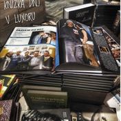 Naše krásná knížka v LUXORU!