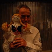 Honza Triska s Laurou Hrebejkovou panenka pro UNICEFF