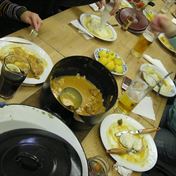 4. Spravce divadla je vazne bajecny kuchar. A myslite, ze se po takovem obede chce nekomu zkouset? 