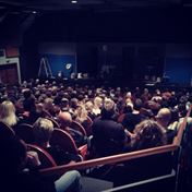 Bezna repriza v DNJ. Za chvilku zaciname. Tentokrat Praskni do bot.